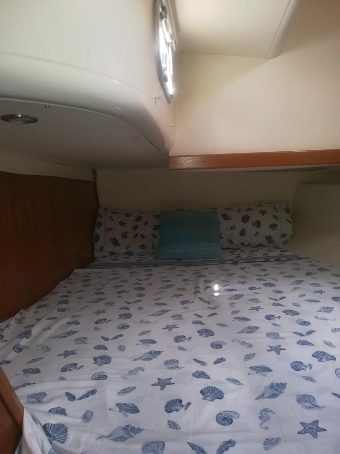 Botel Indigo